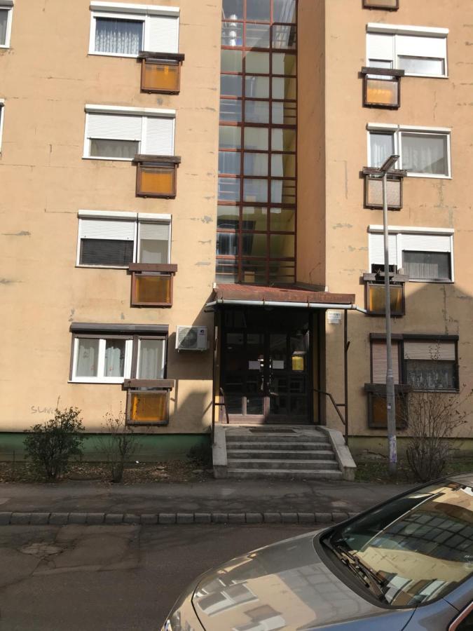 Zen Apartman Szolnok Eksteriør bilde